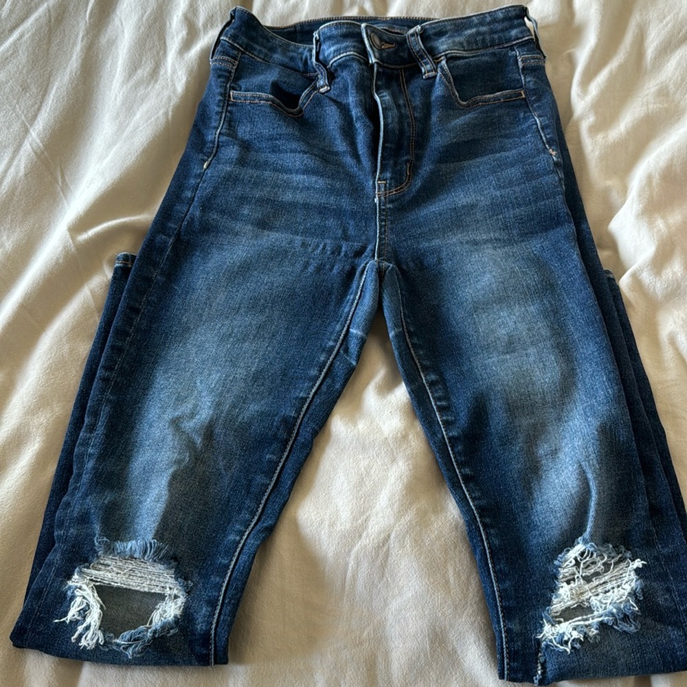 American Eagle Size 2 short super high-rise jegging